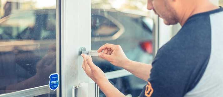 How Much Does a Locksmith Make?
